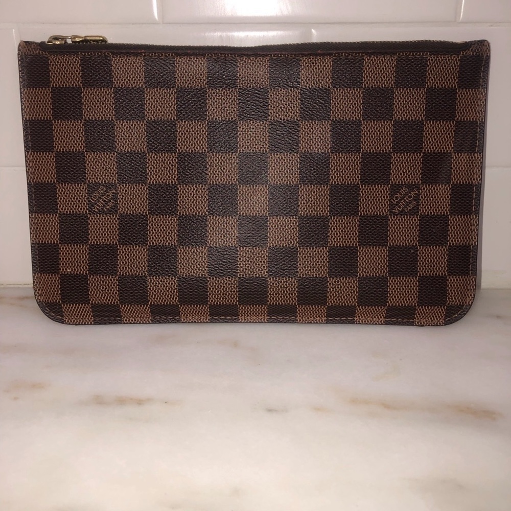 Louis Vuitton Neverfull Damier Ebene Pouch Wrislet